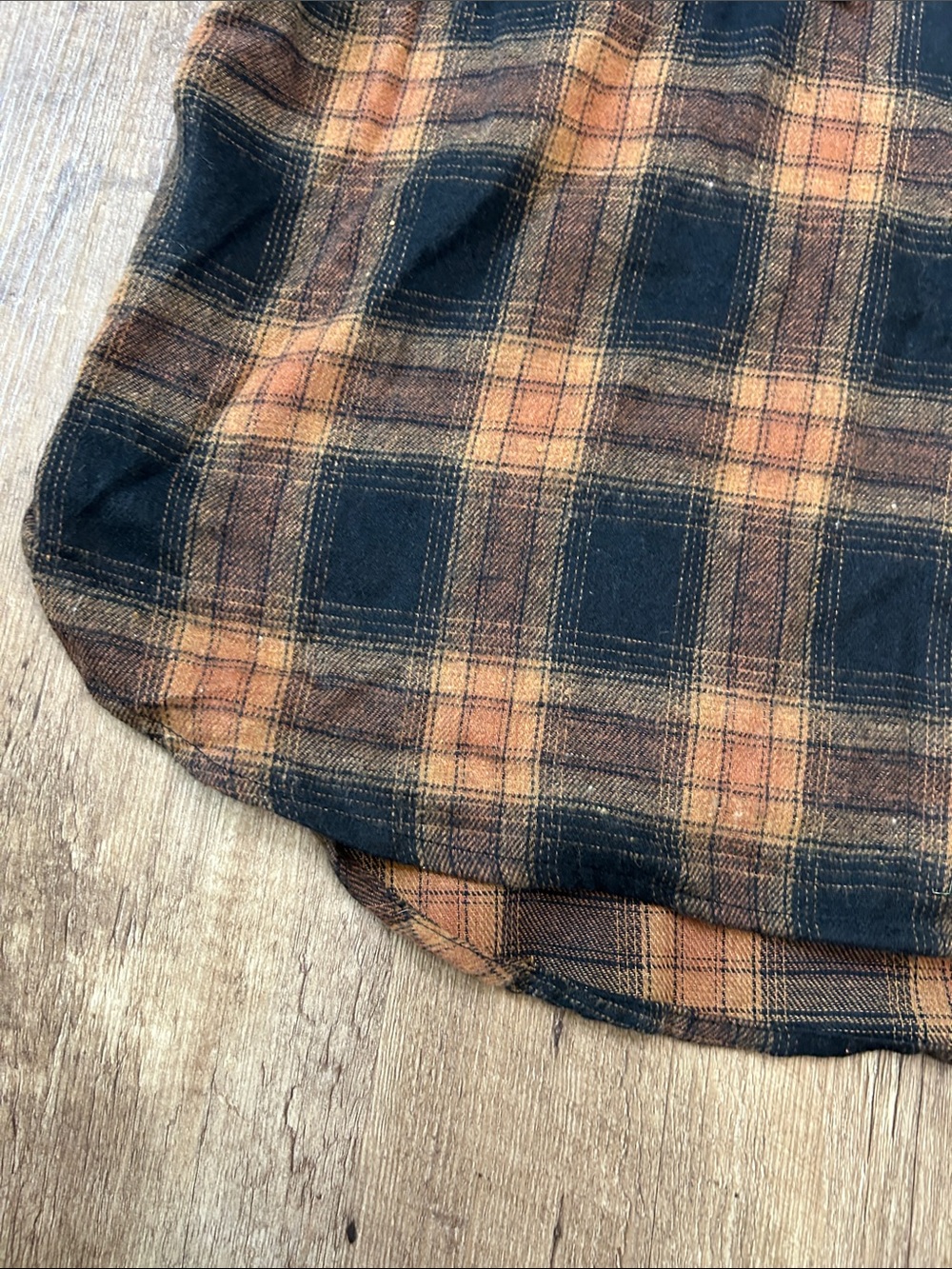 Women’s  Plaid Flannel Shirt - Black and brown - Picture 5 of 8